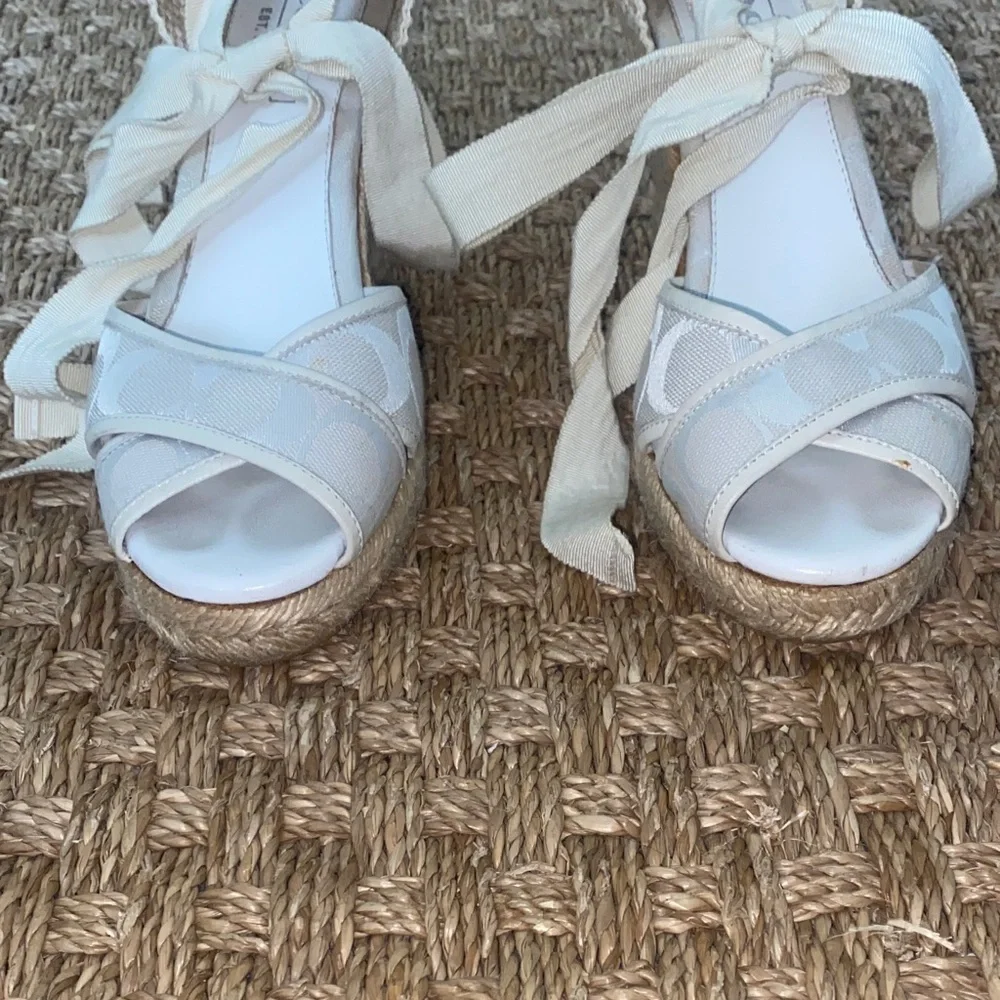 Coach Women's Cream White Wedge Espadrille Sandals Sz 8 - Picture 3 of 14